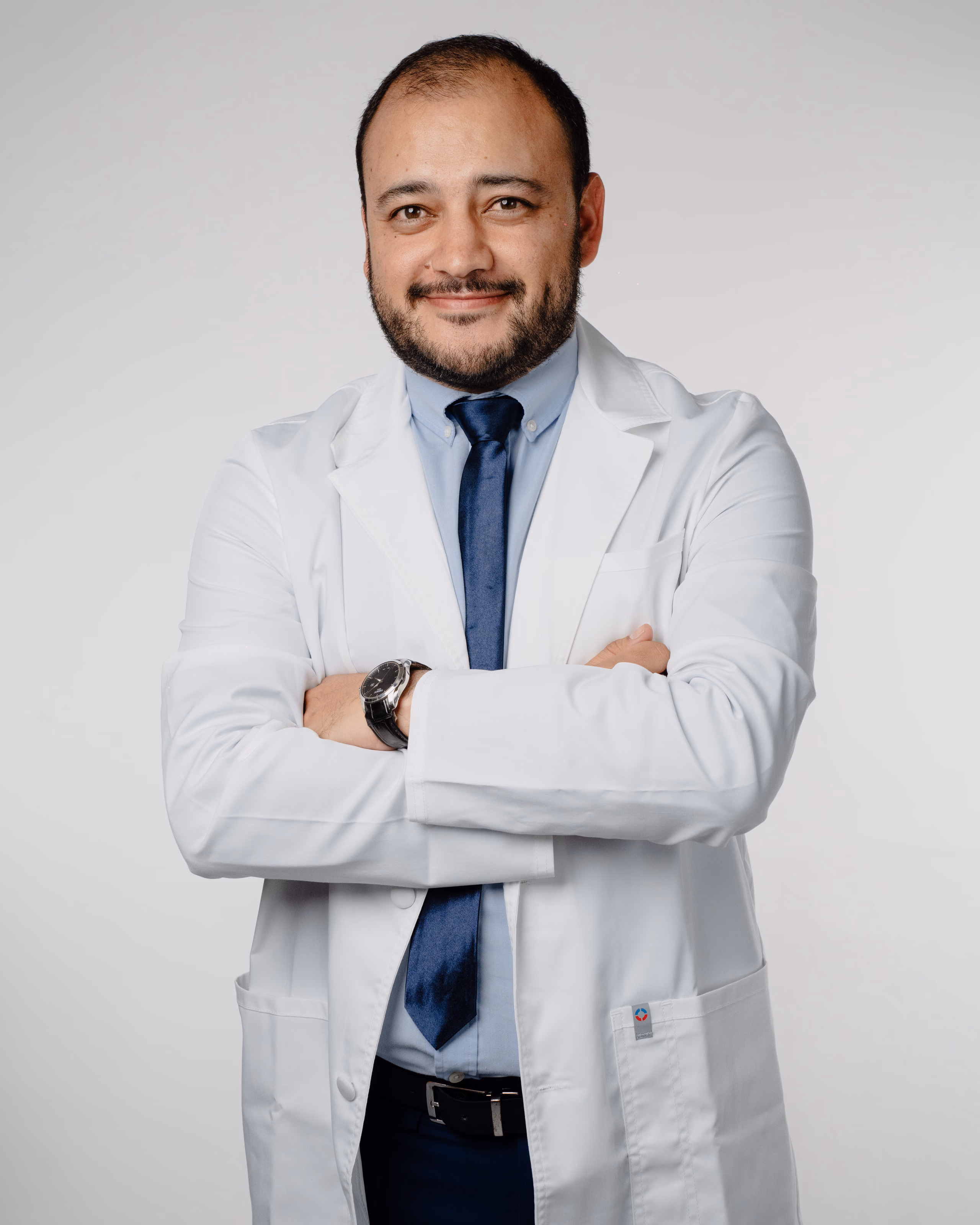Dr. Roberto Arriola Mansilla